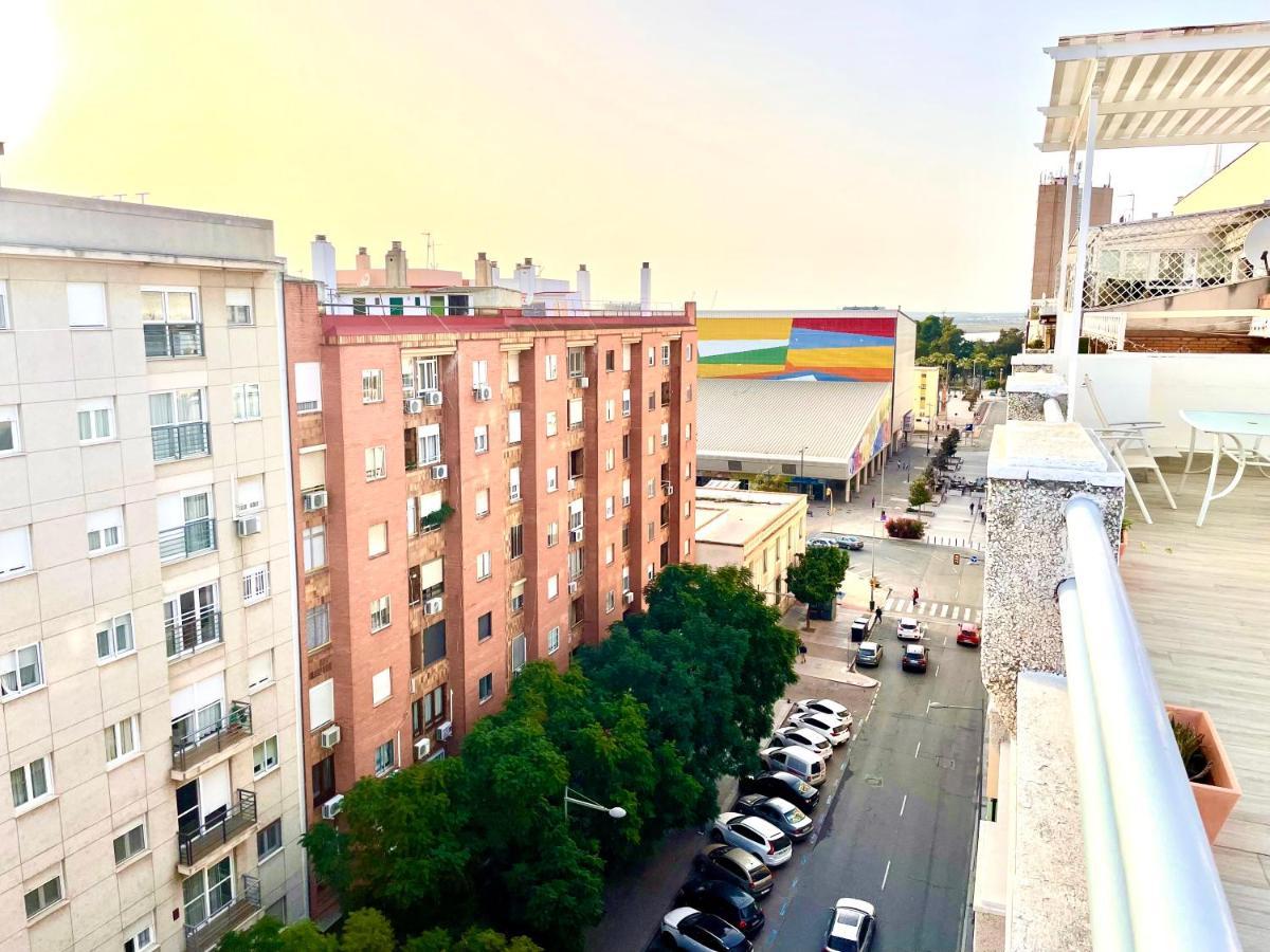 Апартаменты Luxury Attics Avenida Italia Parking Incluido Уэльва Экстерьер фото