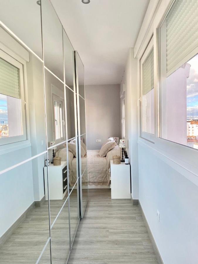Апартаменты Luxury Attics Avenida Italia Parking Incluido Уэльва Экстерьер фото