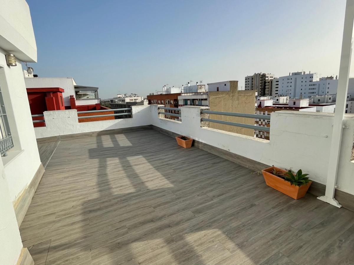 Апартаменты Luxury Attics Avenida Italia Parking Incluido Уэльва Экстерьер фото